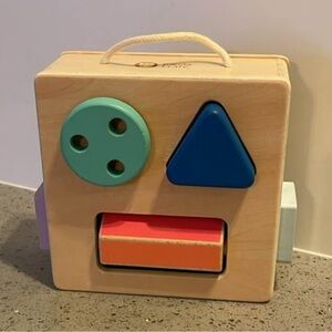 KiwiCo Pandacrate Wooden Busy Block Toy